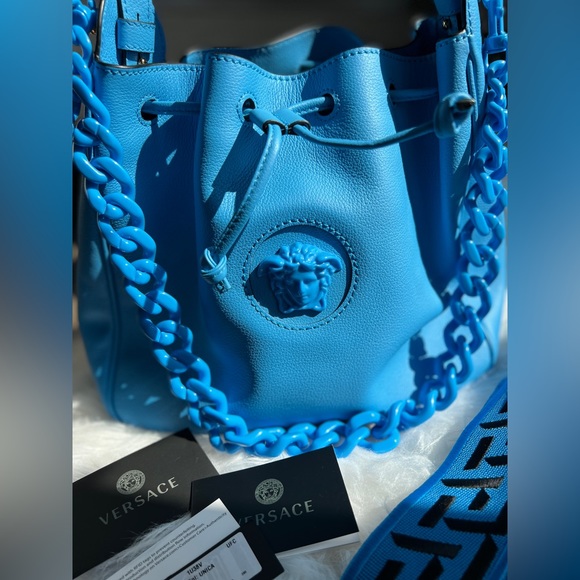 NEW! VERSACE La Medusa Blue Leather Drawstring Hobo Satchel Bucket Bag Travel - Picture 8 of 17